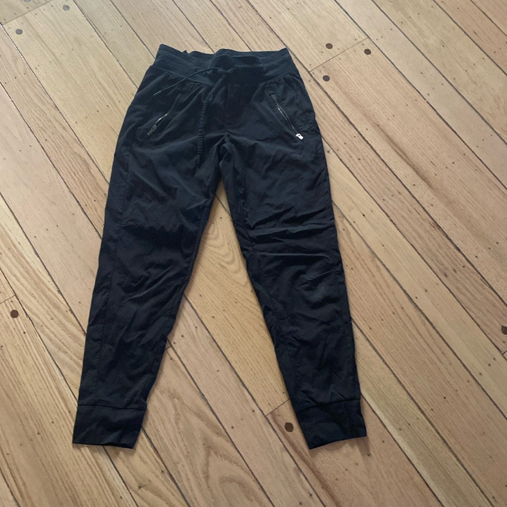 Athleta Women’s Black Joggers Size 0